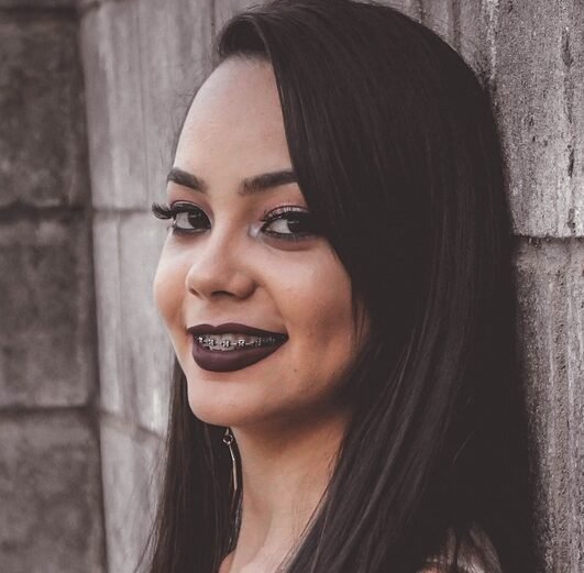 model, girl, woman-3975424.jpg